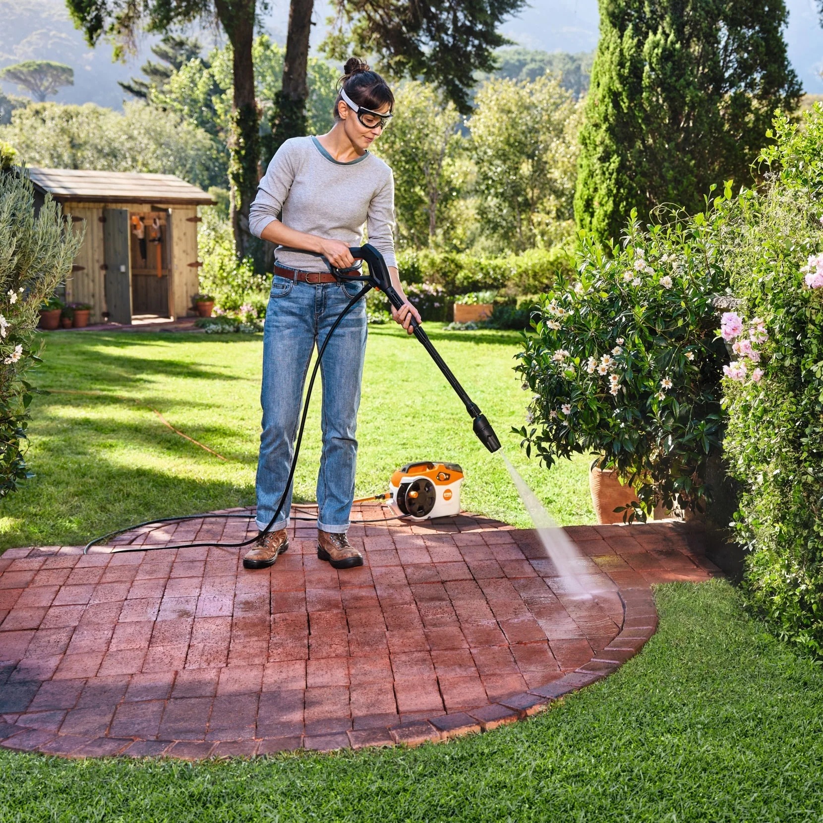 REA 60 Plus Cordless Pressure Washer (Power Unit) by STIHL REA 60 Plus Cordless Pressure Washer (Power Unit) by STIHL